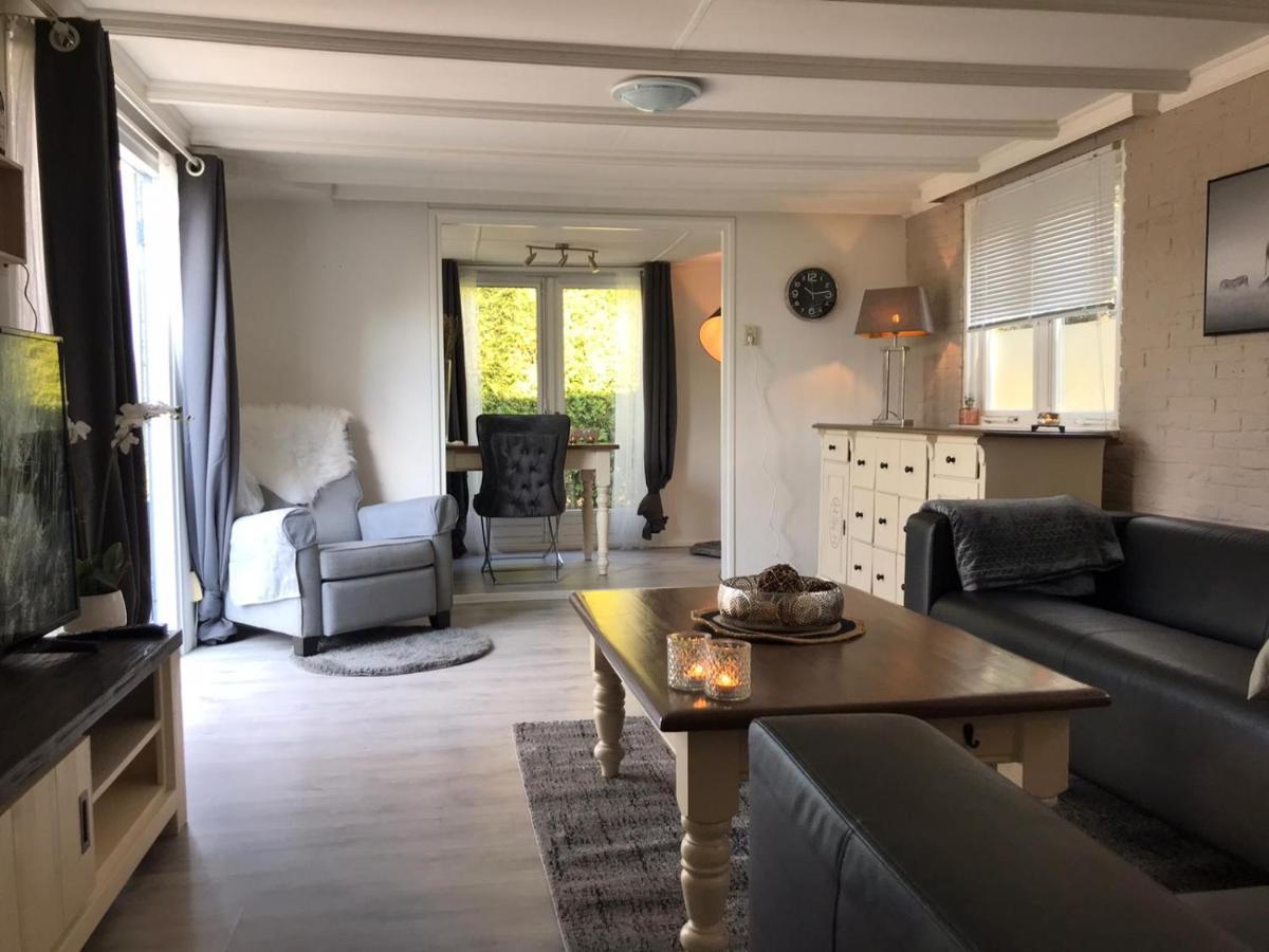 福尔特赫伊曾Omheind Chalet Met Prive Hottub. Op De Veluwe别墅 外观 照片