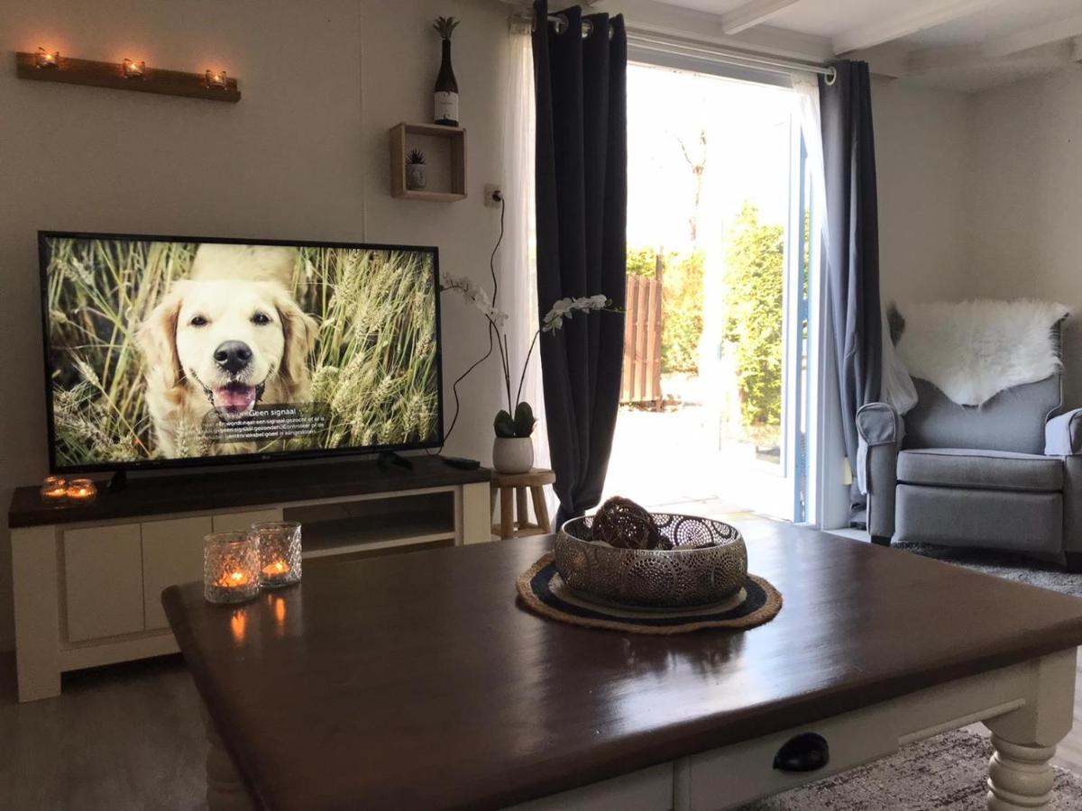 福尔特赫伊曾Omheind Chalet Met Prive Hottub. Op De Veluwe别墅 外观 照片
